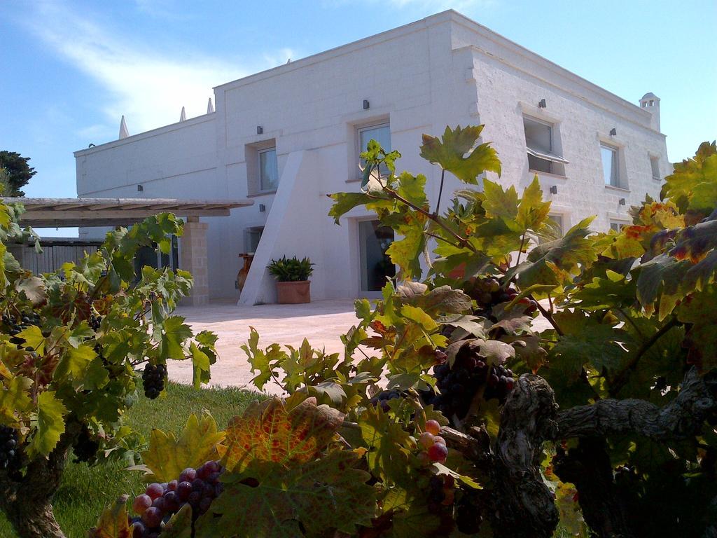 Masseria Ancella Монталбано Екстериор снимка