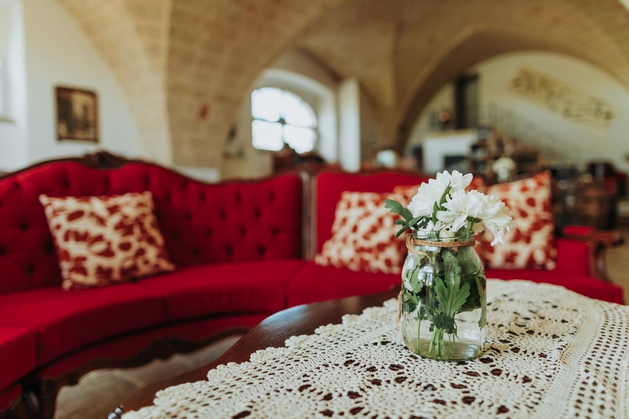 Masseria Ancella Монталбано Екстериор снимка