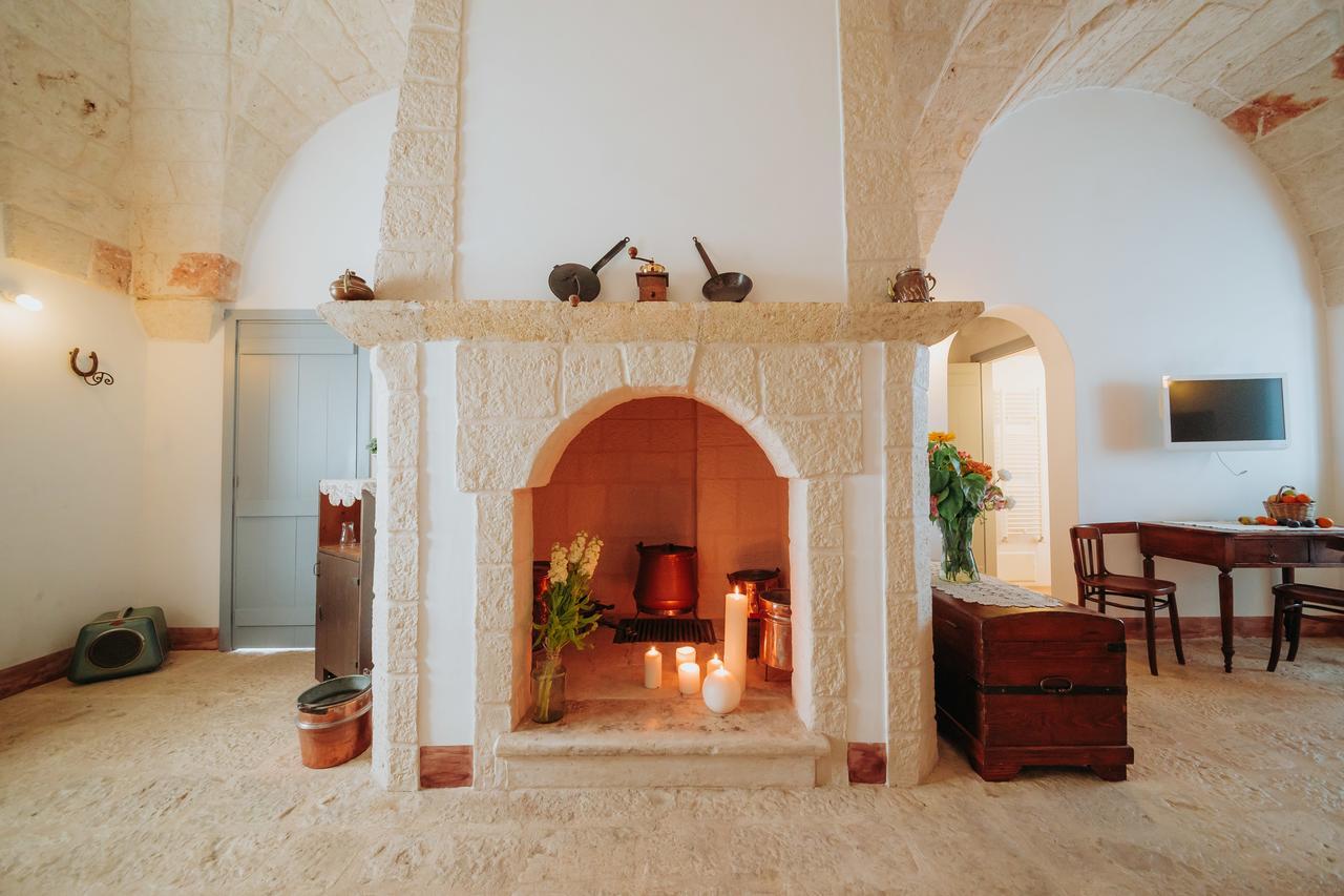 Masseria Ancella Монталбано Екстериор снимка